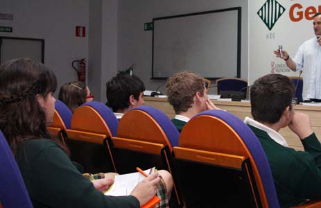2.274 alumnos de la ESO reciben educación sexual en el departamento Valencia - Hospital General