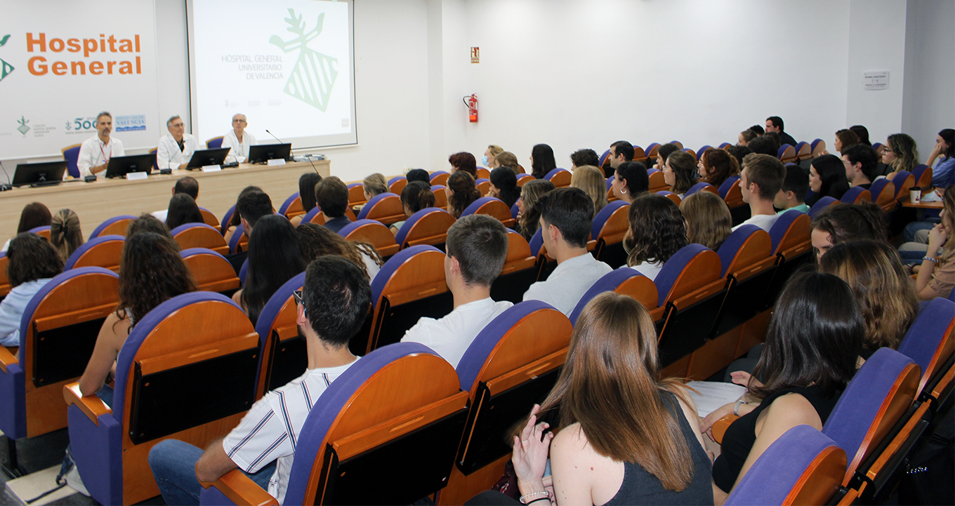 The General Hospital welcomes the 80 sixth year Medicine students who begin their internships in the department – Valencia Communication Blog