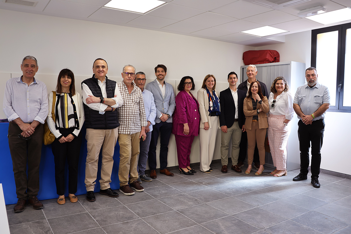 Apertura nuevo centro de salud de Montserrat. Visita de la directora general de Atención Primaria, Eva Suárez