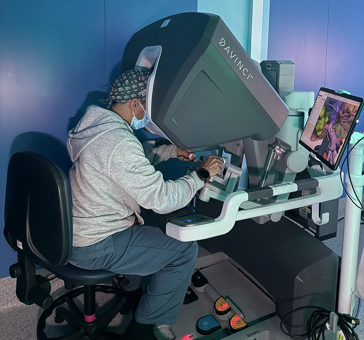 X Curso de Cirugía Hepática Avanzada centrado en la ablación por microondas en cirugía robótica