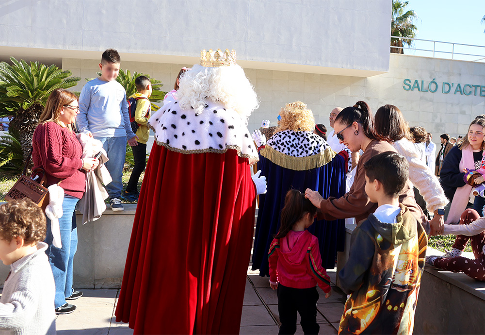 Fiesta de los Reyes Magos en el Hospital General de Valencia 2025