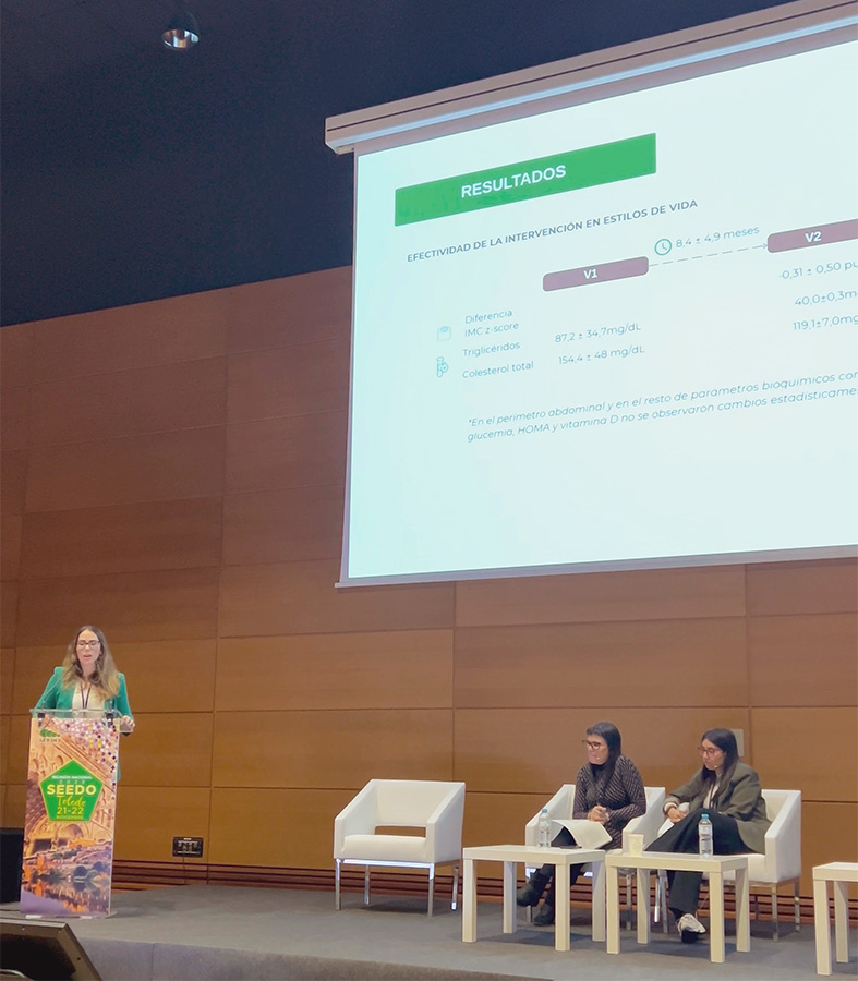 Laura Baixauli, del servicio de Pediatría del Hospital General, gana el premio a Mejor Comunicación Oral Clínica de Seedo