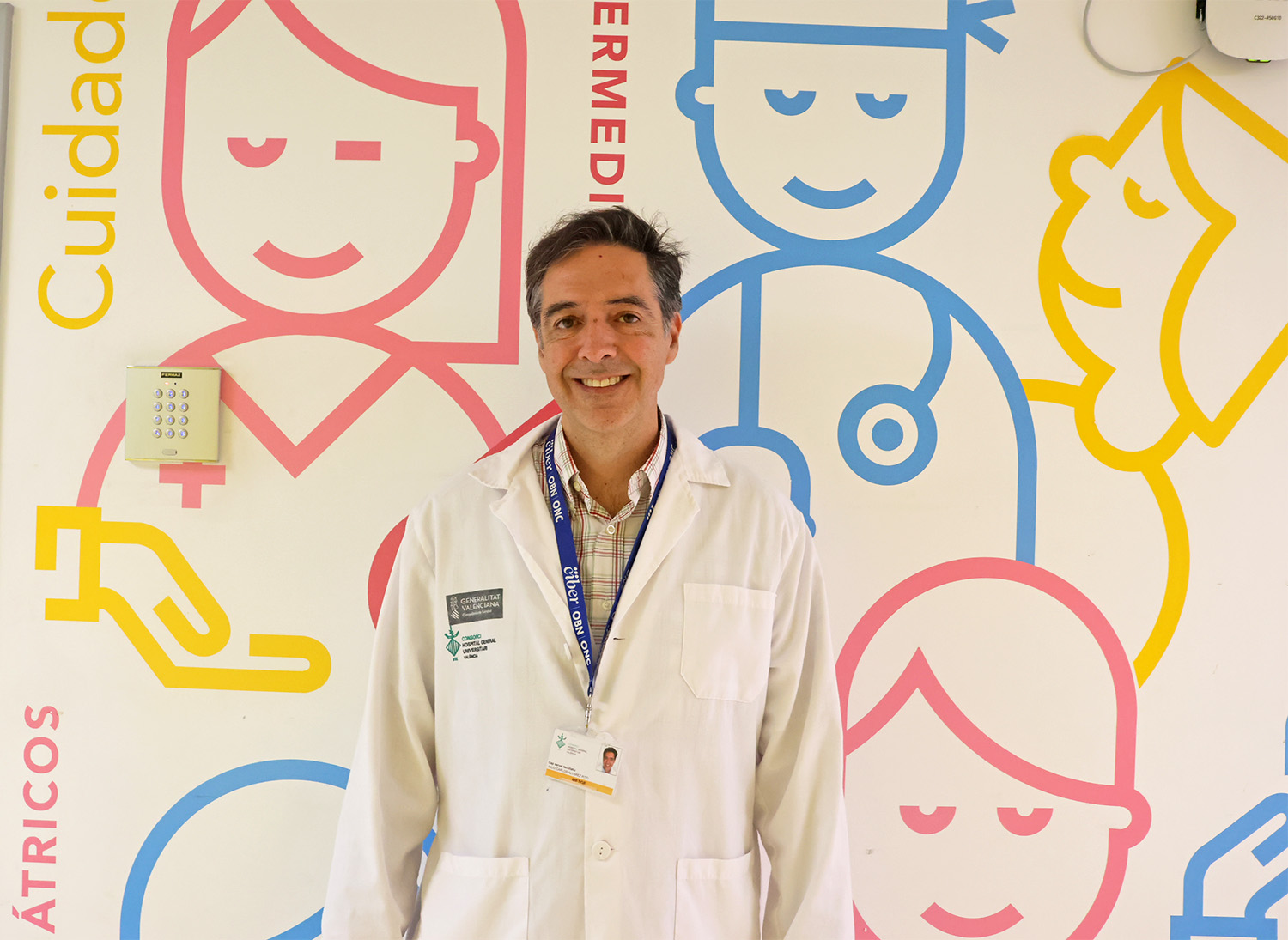 Julio Álvarez Pitti, jefe de Pediatría del Hospital General de Valencia y socio de honor de la SVP